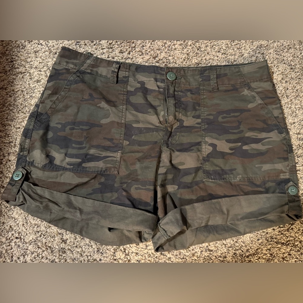 Sanctuary Camouflage Women's Cargo Shorts